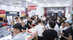 Sôi động thị trường smartphone cao cấp