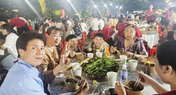 12.000 tô phở miễn phí cho công nhân, người lao động, học sinh ở TPHCM