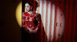 Băng Di ấn tượng trong tà áo dài