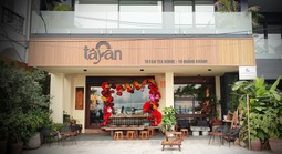 Năm đời tiếp nối, đem tình trà non cao ủ giữa sen hồng