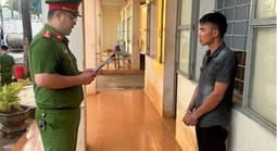 Giả người mua, mượn chạy thử rồi phóng xe bỏ trốn