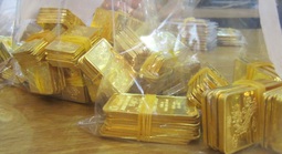 Giá vàng tăng mạnh, nhiều người tiếc nuối vì mất cơ hội mua giá thấp