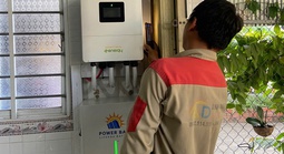 Lắp điện mặt trời kèm nhiều pin lưu trữ có giúp giảm tiền điện?