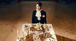 Trước thềm concert, buitruonglinh gây bất ngờ