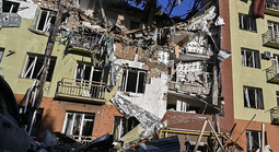 Lý do đằng sau lệnh ngừng bắn 32 giờ giữa giữa Nga và Ukraine