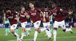 West Ham thắng nghiền ép Wolves, Tottenham bị đẩy xuống nhóm rớt hạng