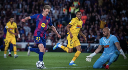 Barcelona đại thắng derby Catalan, áp sát ngôi vô địch La Liga