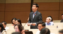 Đề xuất bỏ quy định bắt buộc công chứng giao dịch bất động sản