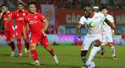 Đoàn quân HLV Lê Huỳnh Đức tiếp tục thảm bại khi xa nhà