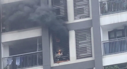 Cháy căn hộ tầng 10 tại chung cư cao 45 tầng ở TPHCM