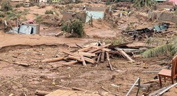 Hàng ngàn hộ dân bị thiệt hại do mưa bão vẫn chưa được nhận tiền hỗ trợ