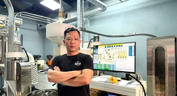 Kỳ công với nghề rang xay cà phê