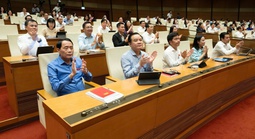 Miễn thuế với xăng dầu đến hết tháng 6-2026