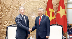 Tổng Bí thư, Chủ tịch nước Tô Lâm tiếp Giám đốc Cơ quan Vệ binh Quốc gia Nga