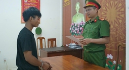 Hai thanh niên giả danh công an, dùng súng nhựa đi cướp