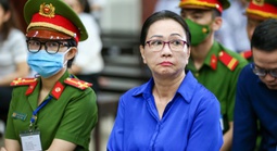 Công khai giá 2 túi Hermès "bạch tạng" của bà Trương Mỹ Lan