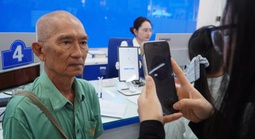 Xếp hàng chờ xác thực số điện thoại