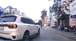 Tạt đầu xe khác, người điều khiển và chủ xe bị xử phạt 51 triệu đồng