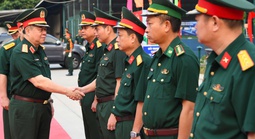 Đại tướng Nguyễn Trọng Nghĩa làm việc với nhiều đơn vị tại Đà Nẵng