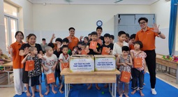 Nha khoa Như Ngọc khám, điều trị miễn phí cho trẻ khuyết tật