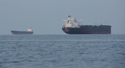 Điểm nóng xung đột ngày 19-4: Nội bộ Iran lủng củng về eo biển Hormuz?