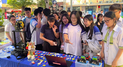 Độc đáo tư vấn tuyển sinh lớp 10 bằng trải nghiệm thực tế cho học sinh lớp 9