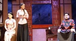 NSƯT Vũ Luân thăng hoa cảm xúc cùng dàn nghệ sĩ trẻ trong vở "Lôi Vũ"