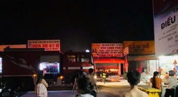 Cháy cửa hàng xe máy ở TPHCM, công an đang phong tỏa hiện trường 