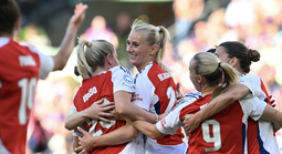 Thắng nghẹt thở derby London, Chelsea mất vé bán kết Champions League nữ vì Arsenal