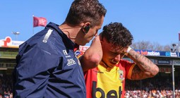 Nhiều chân sút nhập tịch Indonesia bị các CLB Hà Lan dừng thi đấu và cấm tập luyện