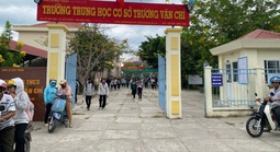 17 học sinh đồng loạt "tố" bị giáo viên... tác động vật lý