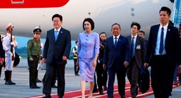 Tổng thống Hàn Quốc Lee Jae Myung và Phu nhân đến Hà Nội