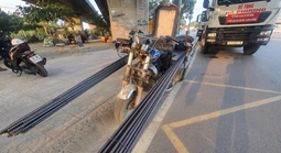 Xe ba gác chở sắt thép dài ngoằng sẽ bị CSGT TPHCM xử nghiêm