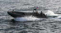 Sắp hết hạn ngừng bắn, ông Donald Trump nói Mỹ "đang hủy diệt Iran hoàn toàn"