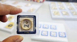 Giá vàng miếng, vàng nhẫn tăng mạnh, PNJ lãi lớn