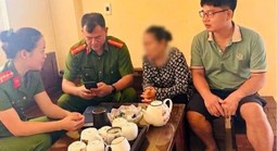 Một người phụ nữ 64 tuổi suýt mất 5.000 USD vì tin lời “người yêu” qua mạng