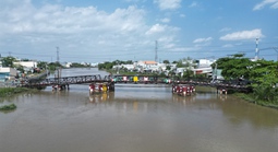 Cận cảnh công trường cầu gần 500 tỉ đồng nối TPHCM với cửa ngõ đi Tây Ninh