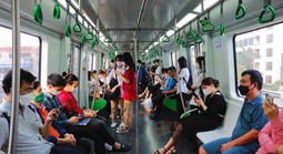 Miễn phí xe buýt và đường sắt đô thị trong 7 ngày nghỉ lễ