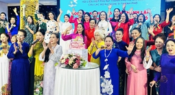 25 năm CLB Nữ nghệ sĩ TP HCM: Khi yêu thương trở thành phương thức hành động