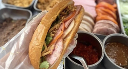 Ngộ độc thực phẩm tăng, siết bếp ăn tập thể và hàng quán