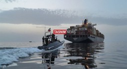 Iran công bố loạt ảnh bắt tàu container ở eo biển Hormuz