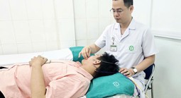 Nam sinh liệt mặt vì một thói quen nhiều người mắc