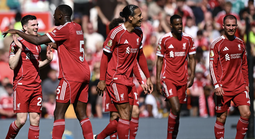 Liverpool hạ gục Crystal Palace, vươn lên Top 4 Ngoại hạng