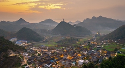 Những khoảnh khắc đẹp về TPHCM và làng du lịch tốt nhất thế giới 