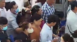 Xuất hiện thêm clip giật dây chuyền ở Tân Huê Viên, Công an Cần Thơ tìm bị hại