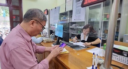 Yêu cầu chi trả đầy đủ trợ cấp cho người yếu thế