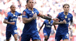 Chelsea hẹn quyết đấu Man City ở chung kết FA Cup
