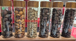 Giá cà phê hôm nay 26-4: Khó chốt thời điểm mua bán