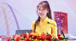 VIDEO: Tỉ phú Nguyễn Thị Phương Thảo kể chuyện hồi sinh ngân hàng Đông Á thành Vikki Bank