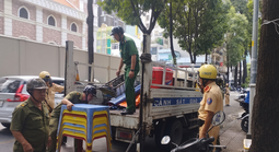 Tạm giữ nhiều xe bánh mì, tủ nước mía do lấn chiếm vỉa hè ở trung tâm TPHCM